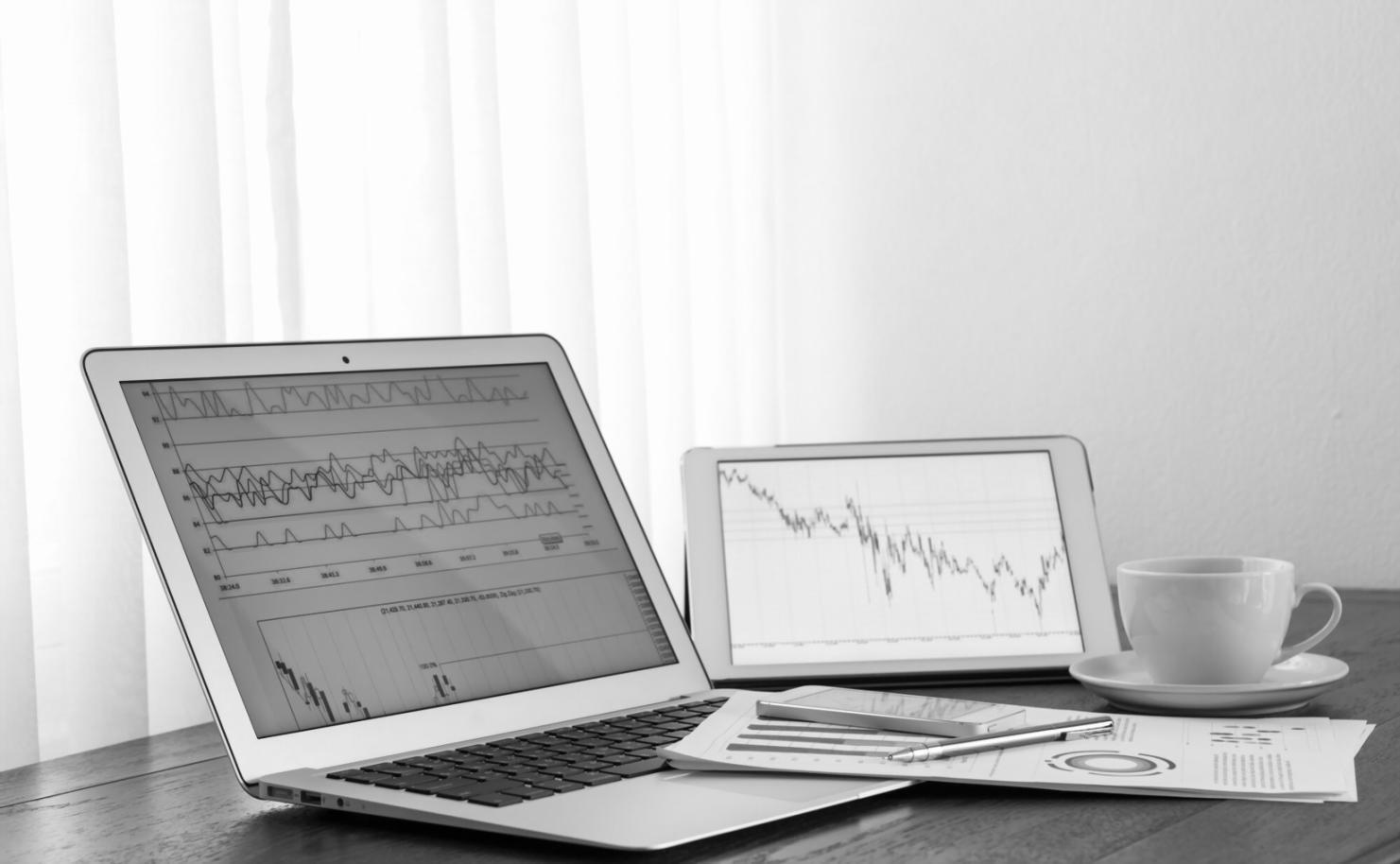 Infraestructura tecnológica moderna para procesamiento de datos financieros